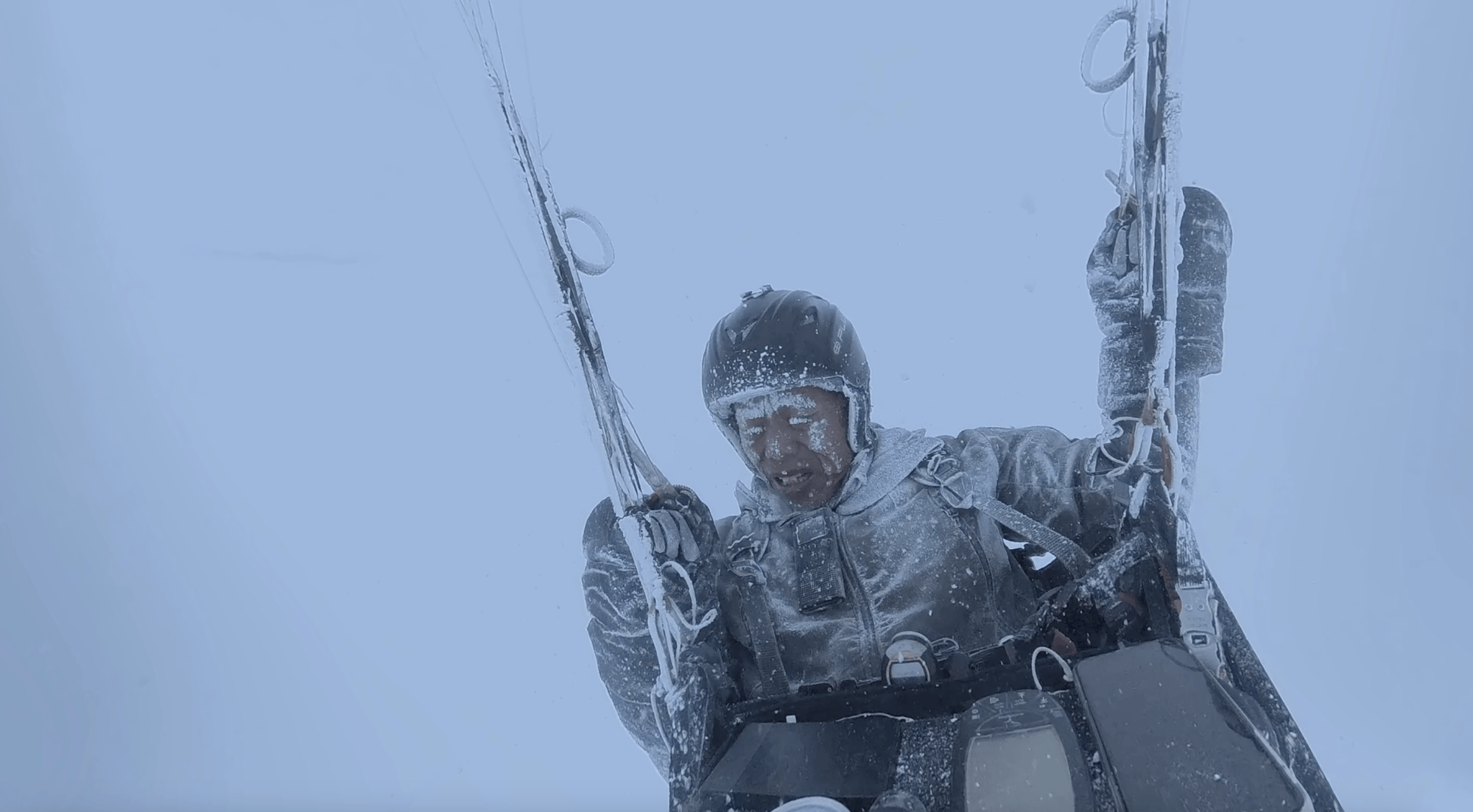 皇冠信用網登3代理申请_被云吸至8000米高空成“冰人”后奇迹生还 当事人讲述从遇险到脱险过程