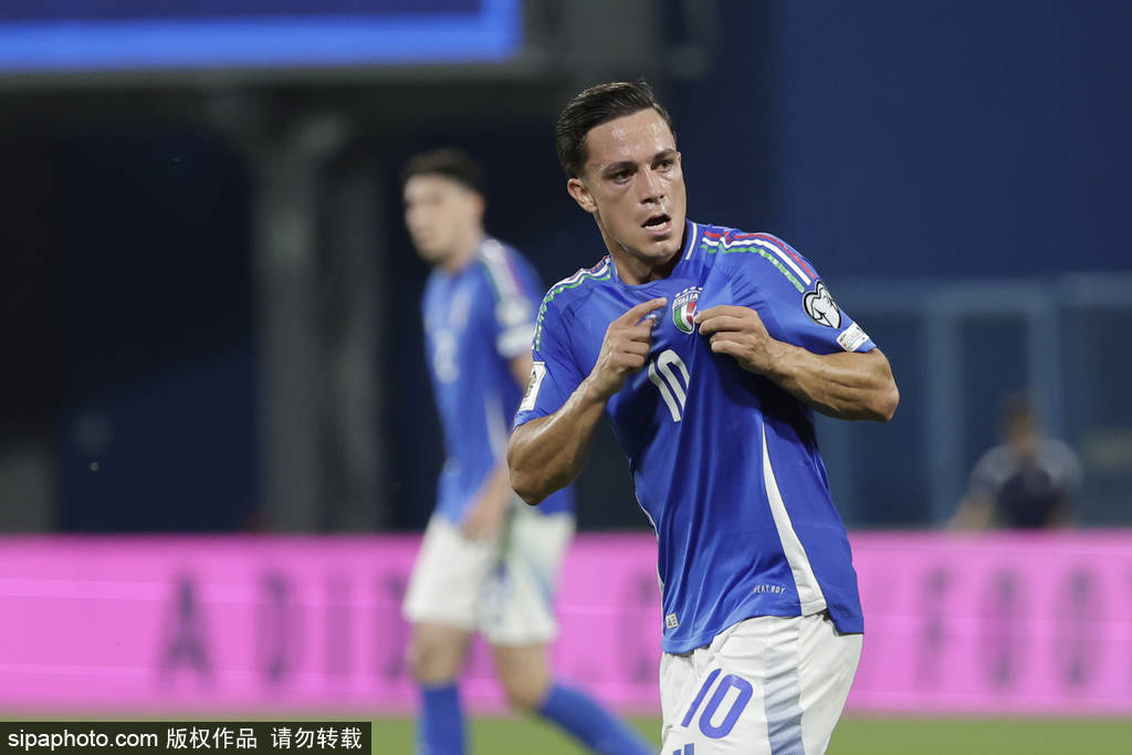 皇冠信用盘正网_展望2026世界杯：C罗梅西谢幕战+巴西冲6星 意大利又缺席皇冠信用盘正网？