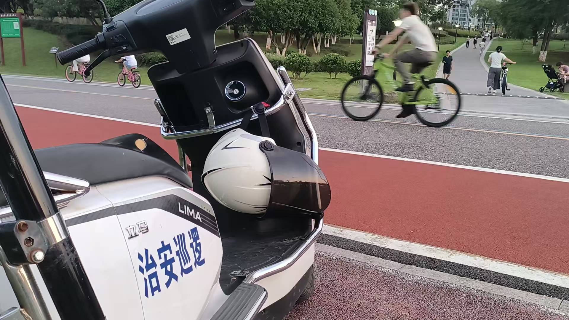 体育皇冠信用网_“时不时看到120来！”长沙一公园夜骑事故频发体育皇冠信用网，记者探访！多方回应