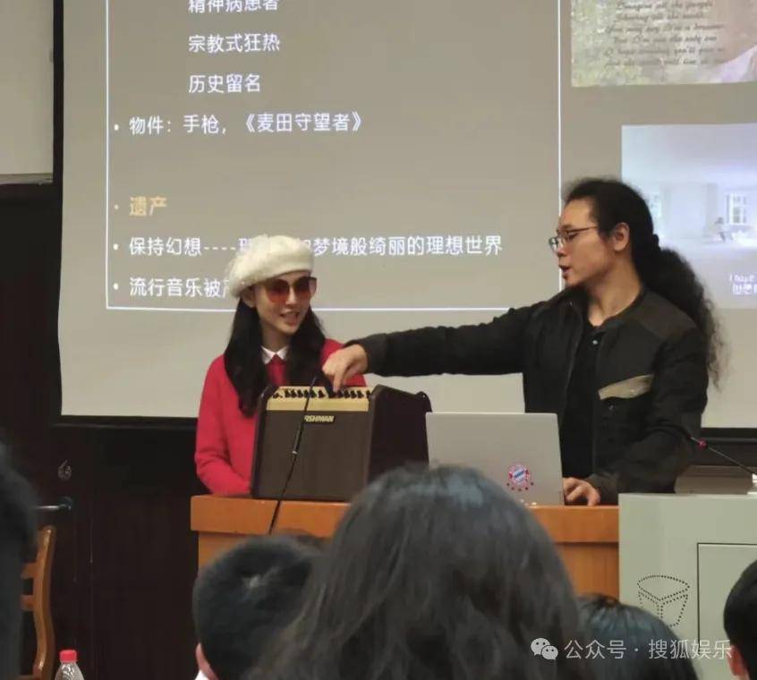 皇冠信用开号_离婚三年又被拍到亲密逛超市皇冠信用开号，他俩这是纯带娃还是真复合了？