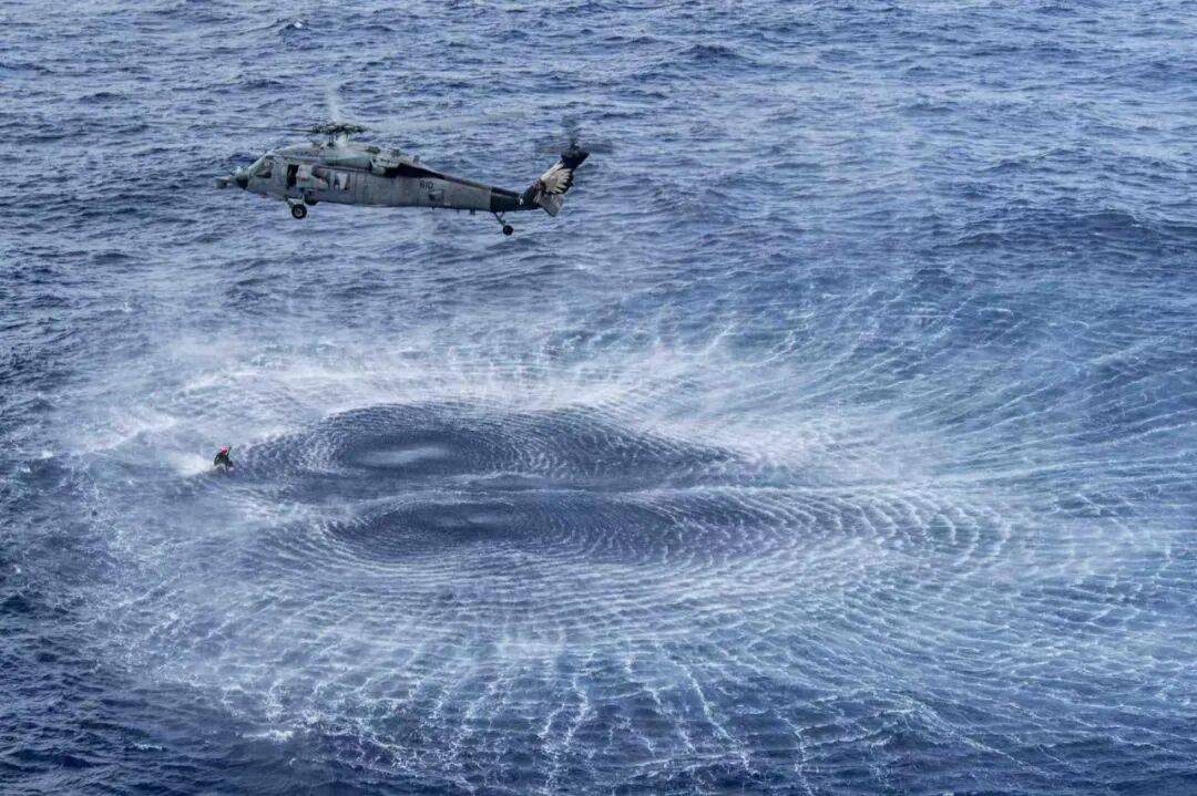 皇冠信用網网址_美海军在南海连摔两架飞机皇冠信用網网址，因电磁攻击？中国军号发文