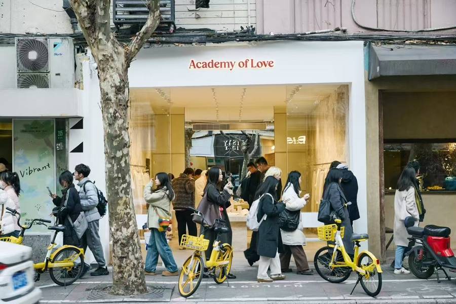 皇冠信用登2代理_法国人在上海开店皇冠信用登2代理，只卖白色衣服竟然火了丨上海滩上洋掌柜