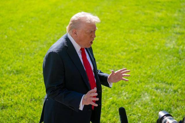 皇冠信用网申请_特朗普回应健康质疑：手背瘀青因长期大剂量服用阿司匹林